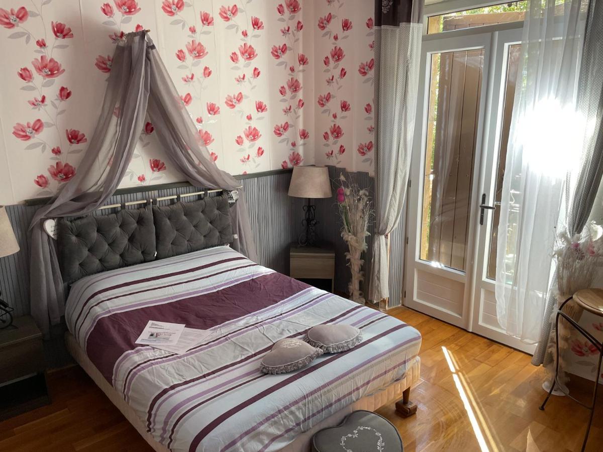 Murat Les Chambres De Cathy מראה חיצוני תמונה